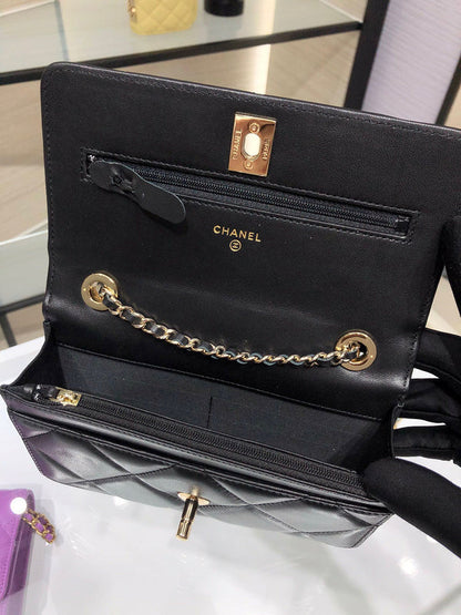 Anum Bags Detail