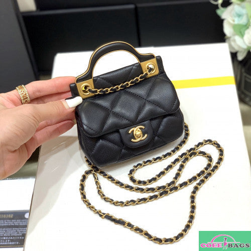 Anum Bags Detail