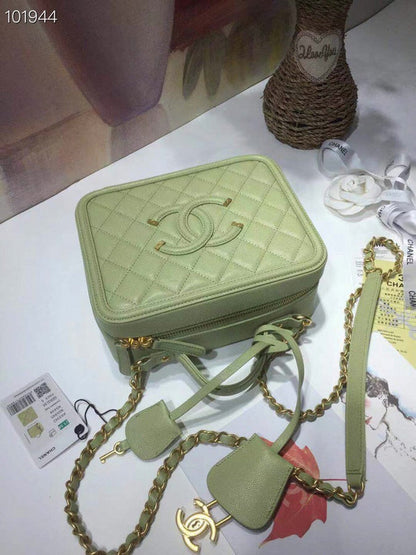 Anum Bags Detail