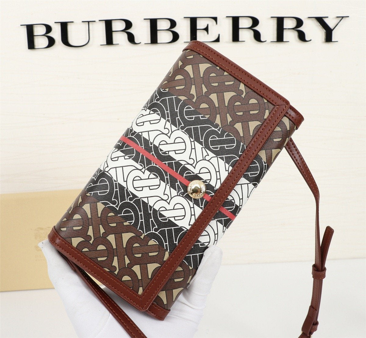 Anum Bags Detail