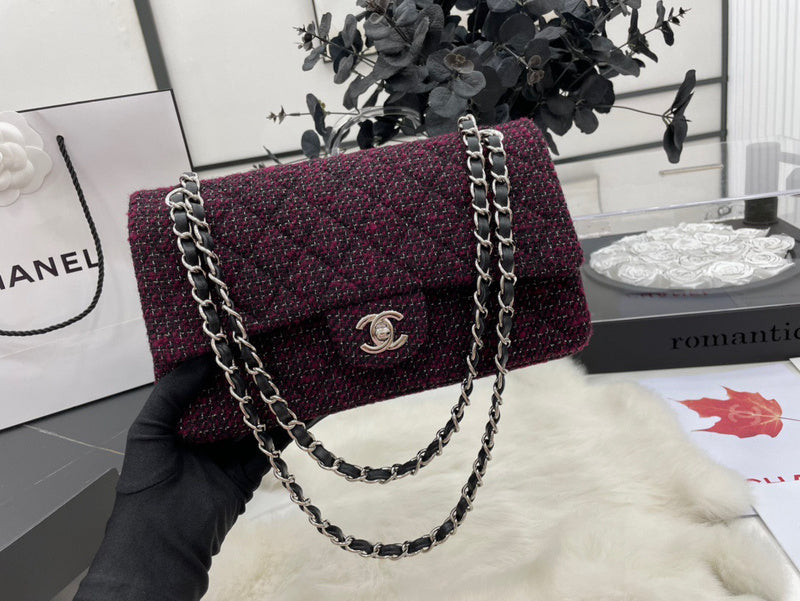 Anum Bags Detail