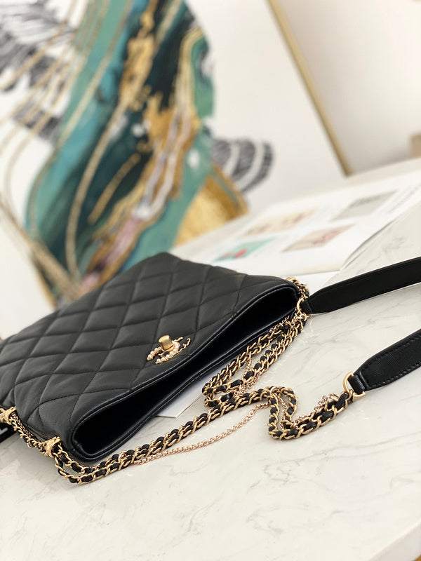 Anum Bags Detail