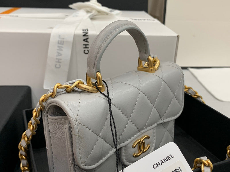 Anum Bags Detail