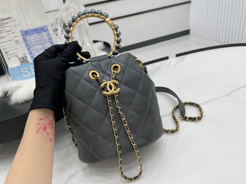 Anum Bags Detail