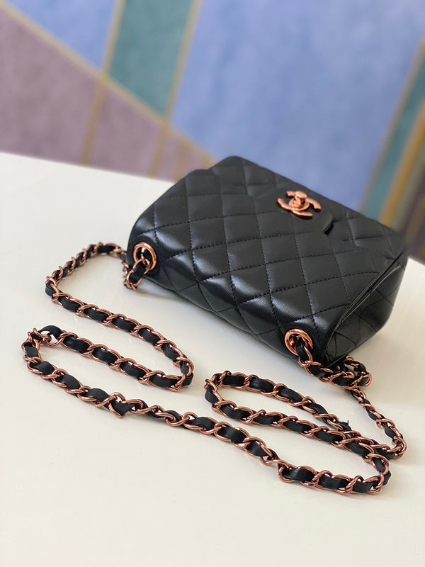 Anum Bags Detail