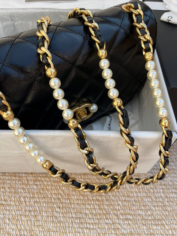 Anum Bags Detail