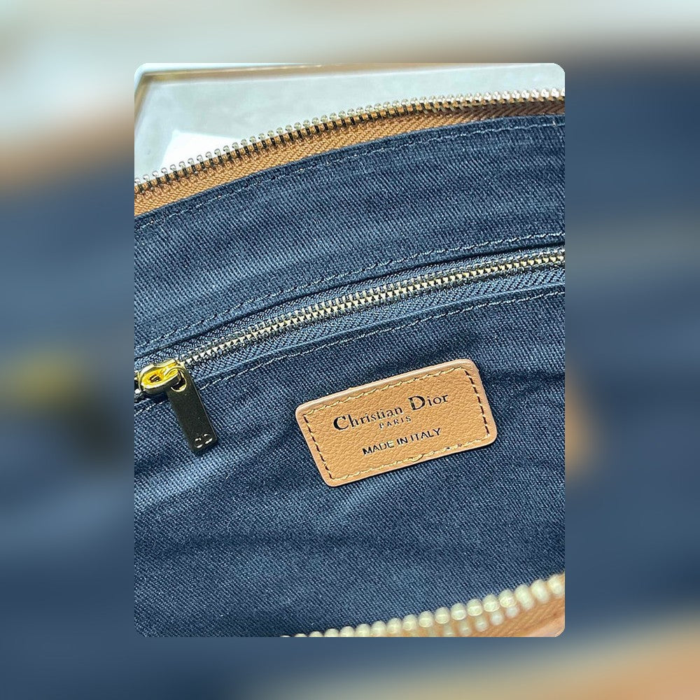Anum Bags Detail