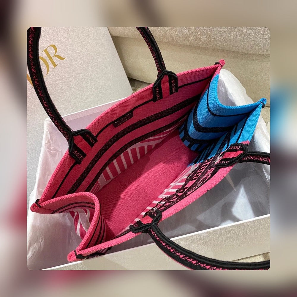 Anum Bags Detail