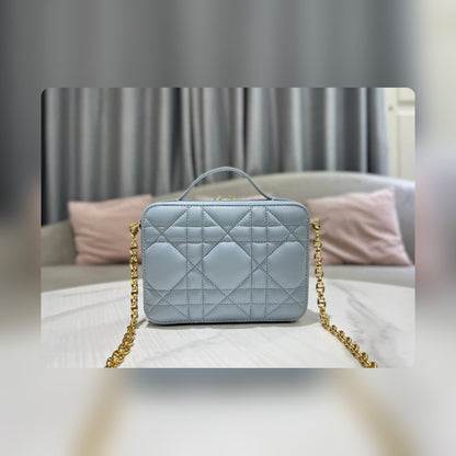 Anum Bags Detail