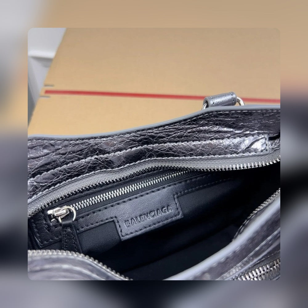 new-luxury-designer-bags-nm24050