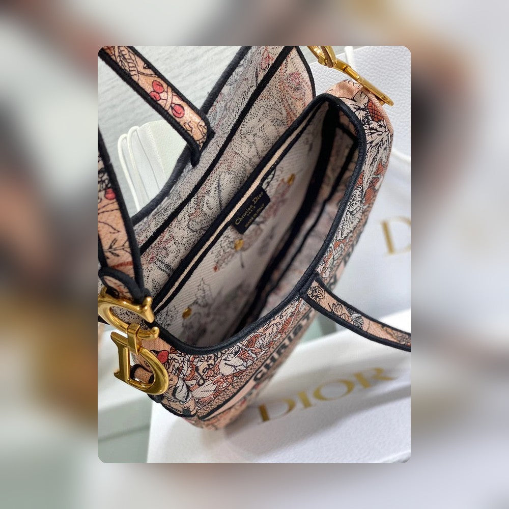 Anum Bags Detail