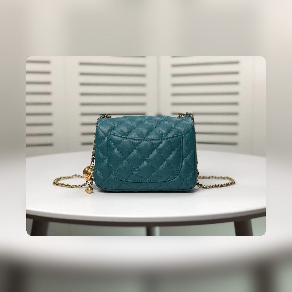 Anum Bags Detail