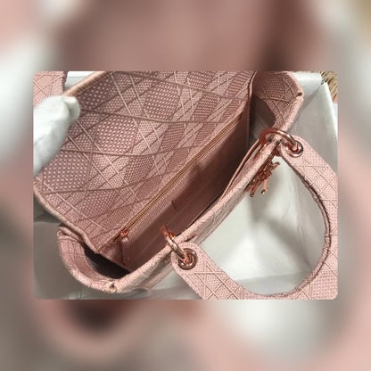 Anum Bags Detail