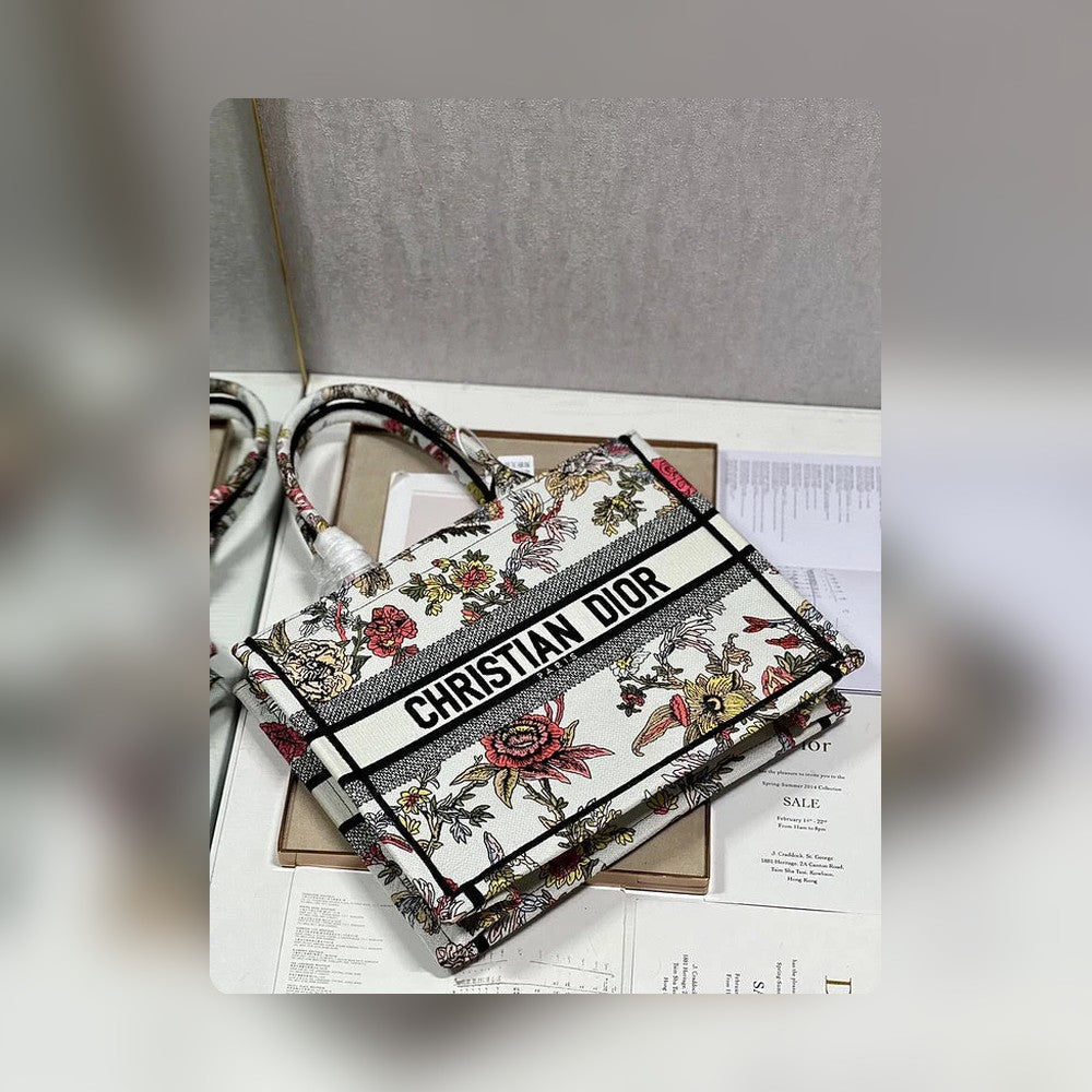 Anum Bags Detail