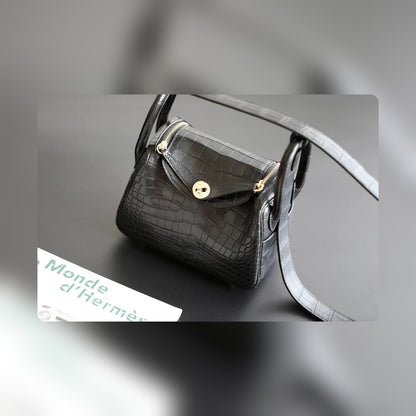 new-luxury-designer-bags-nm23885