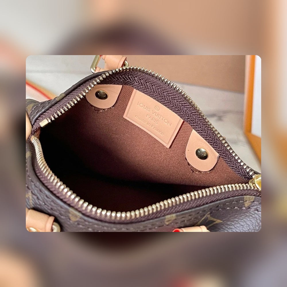 Anum Bags Detail