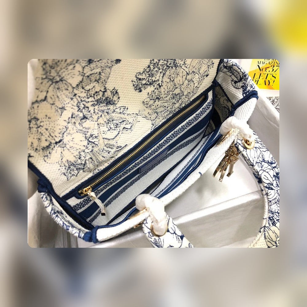 Anum Bags Detail