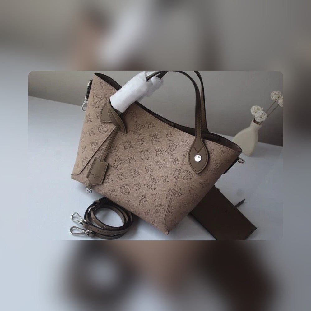 Anum Bags - Best High-End Brands in One Place - AFFORDABLE LUXURY BAGS - 16068