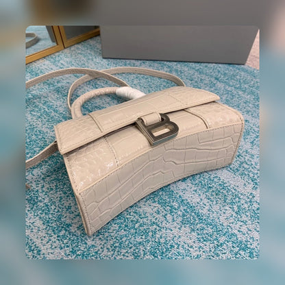 new-luxury-designer-bags-nm24076