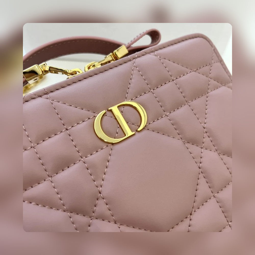 Anum Bags Detail