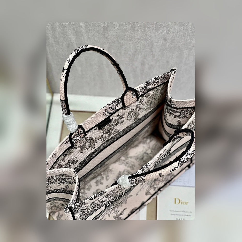 Anum Bags Detail