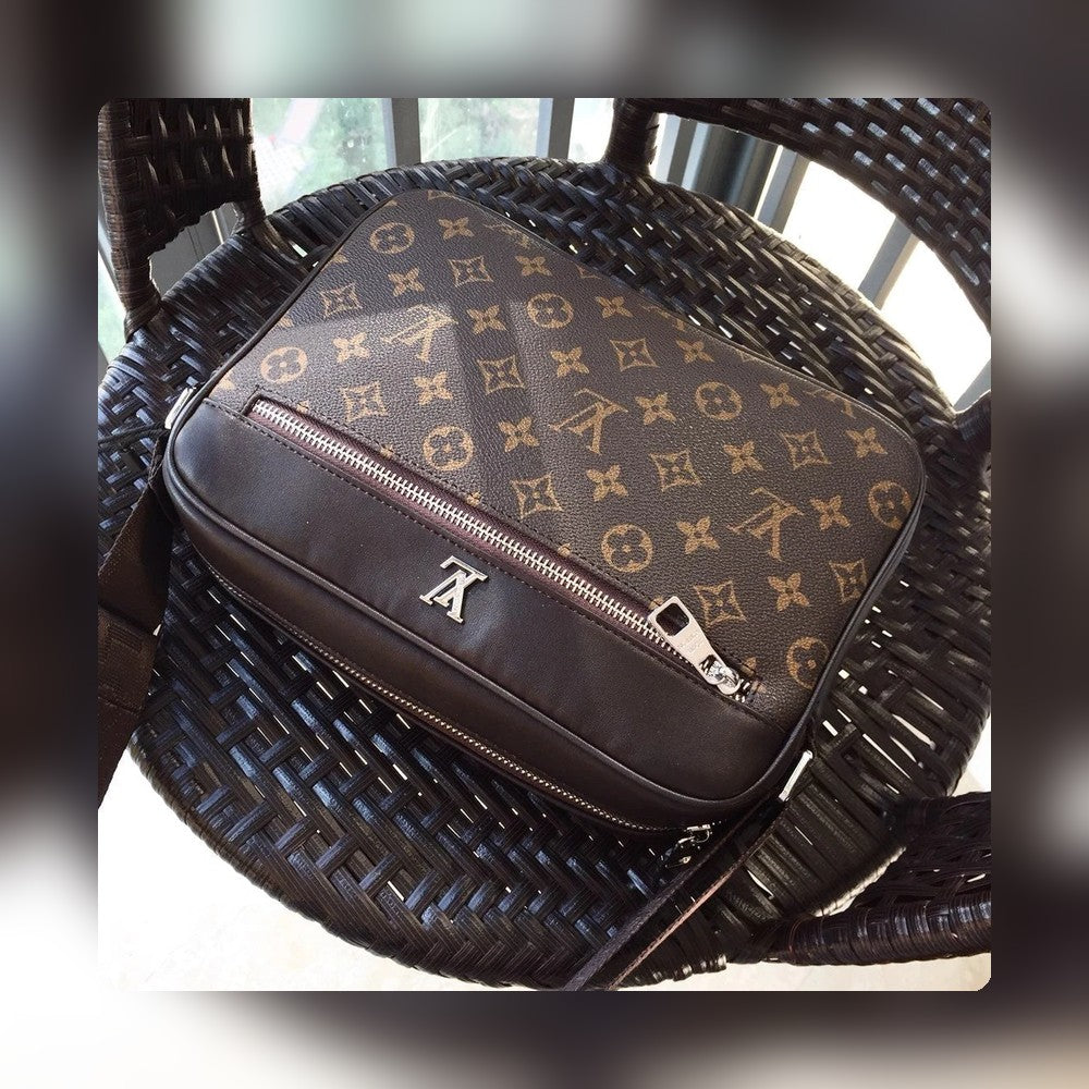 Anum Bags Detail