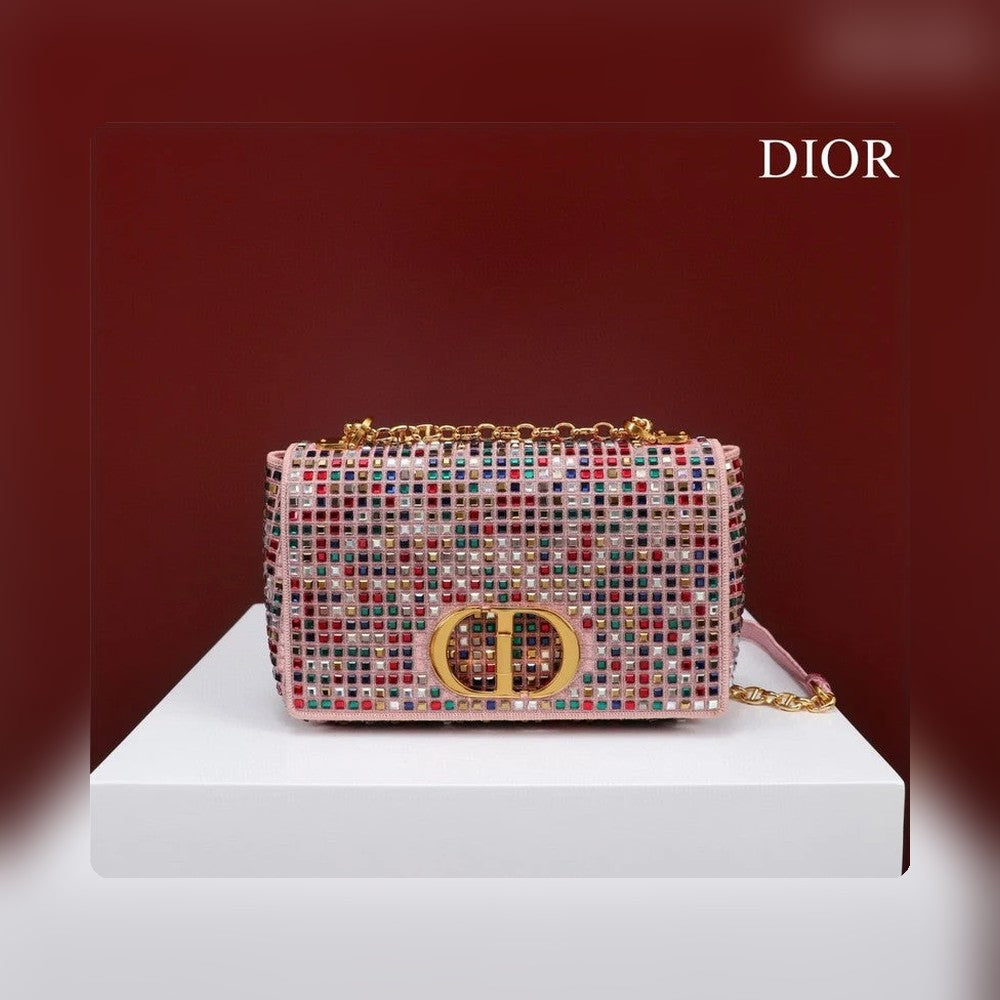 Anum Bags Detail