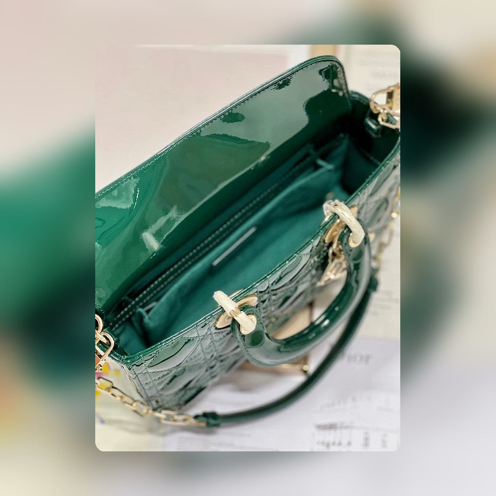 Anum Bags Detail