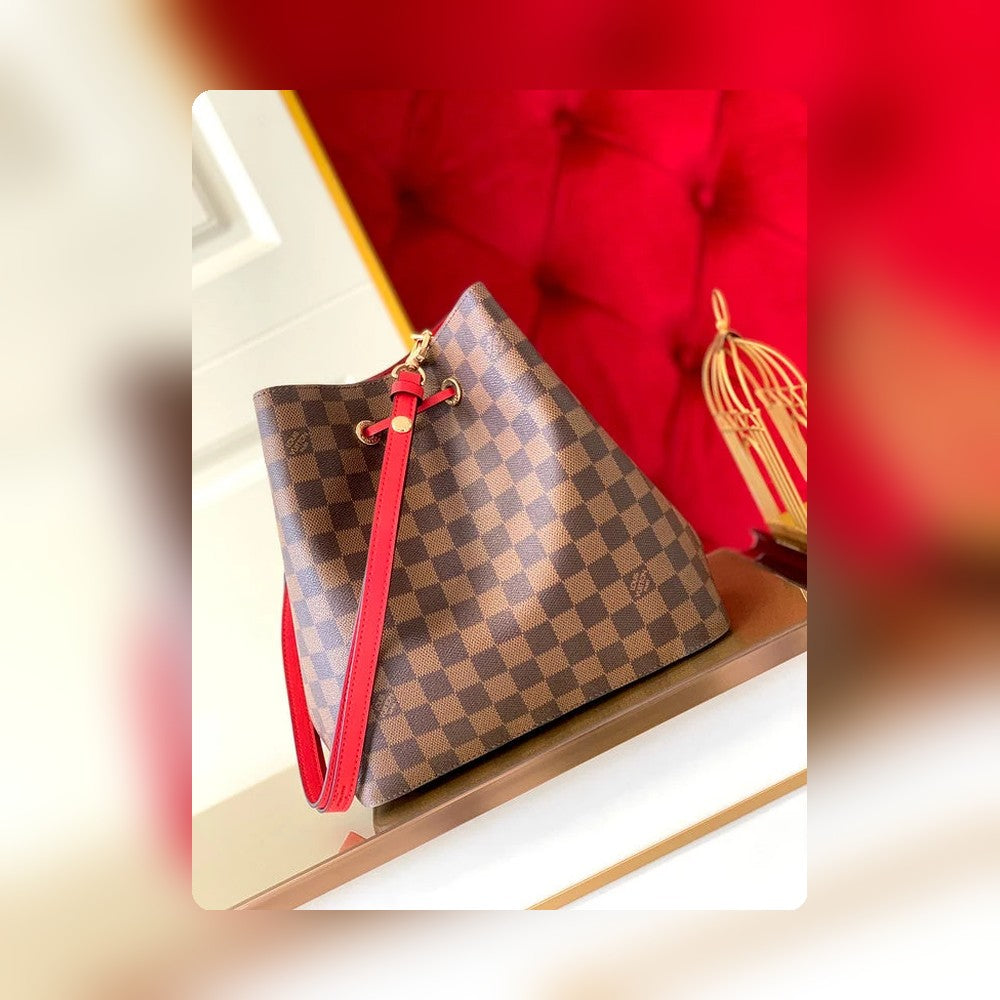 Anum Bags Detail