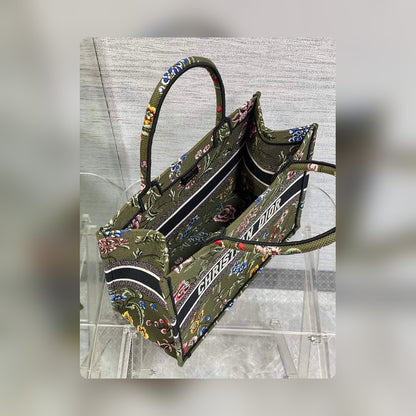 Anum Bags Detail