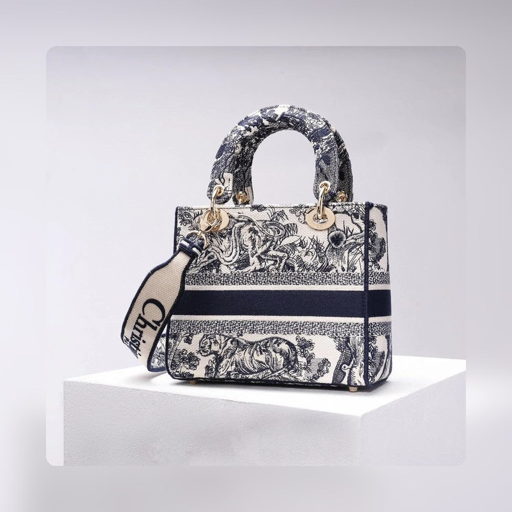 Anum Bags Detail