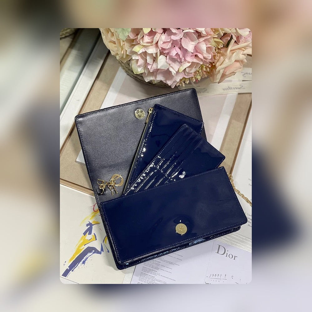 Anum Bags Detail