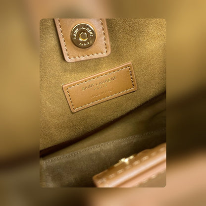 Anum Bags - High-Quality Designer Products for You - AFFORDABLE LUXURY BAGS - 15554