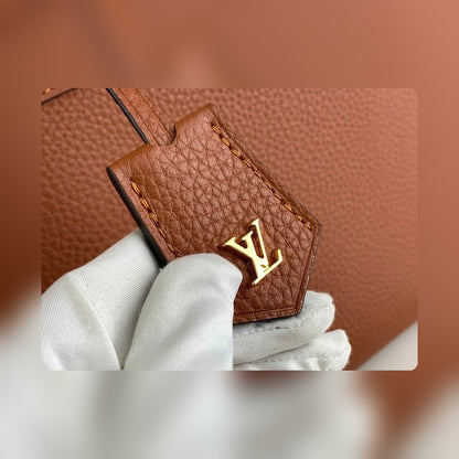 Anum Bags ln Luxury Bag --56240