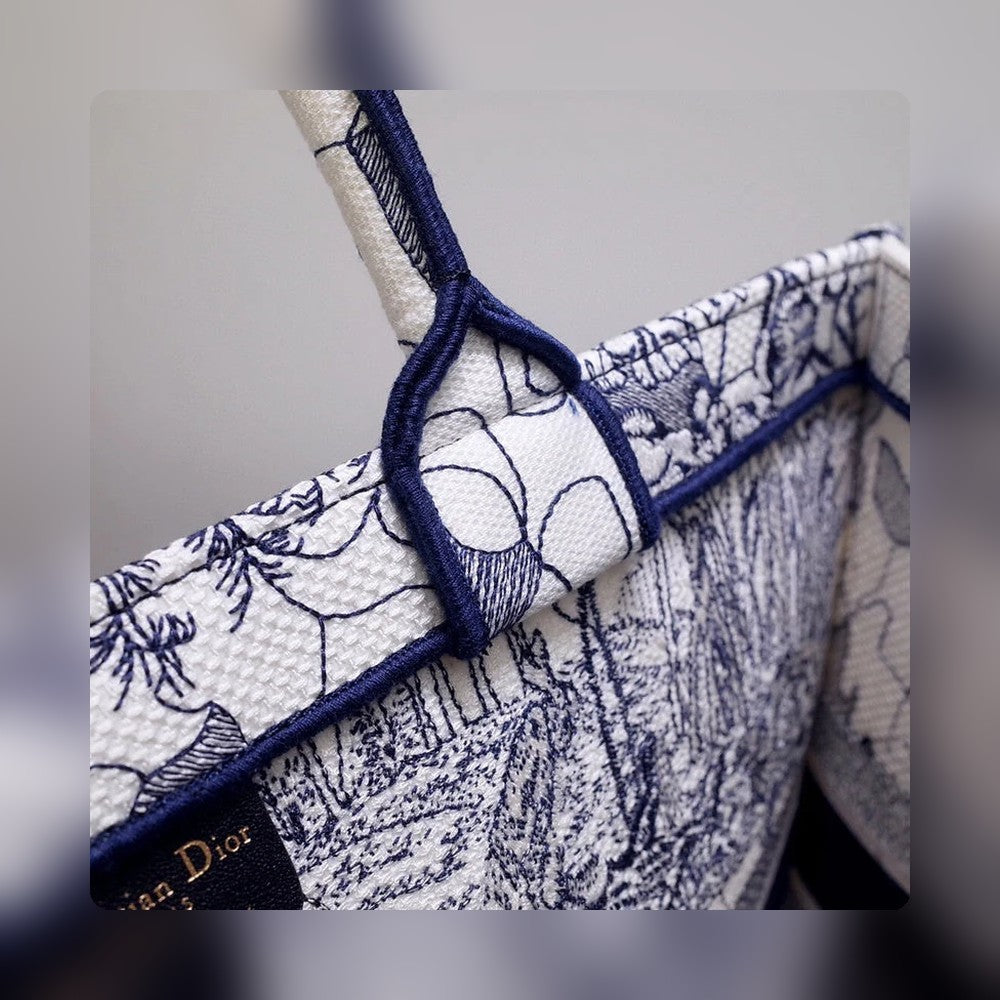 Anum Bags Detail