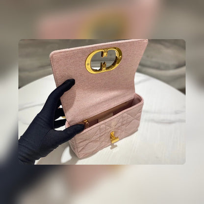 Anum Bags Detail