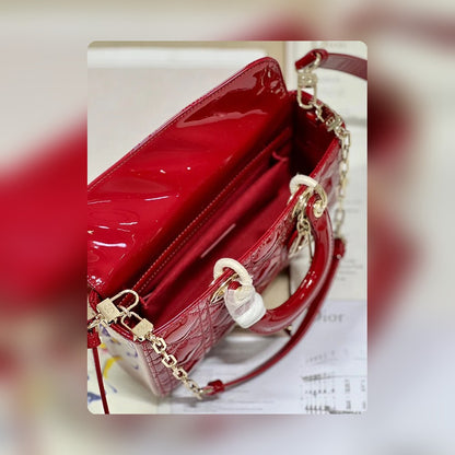 Anum Bags Detail