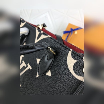 Anum Bags Detail