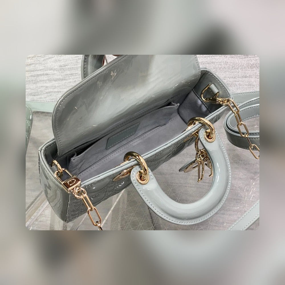 Anum Bags Detail