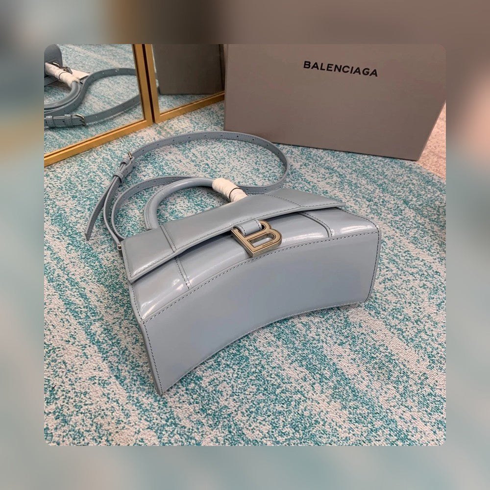 new-luxury-designer-bags-nm24084