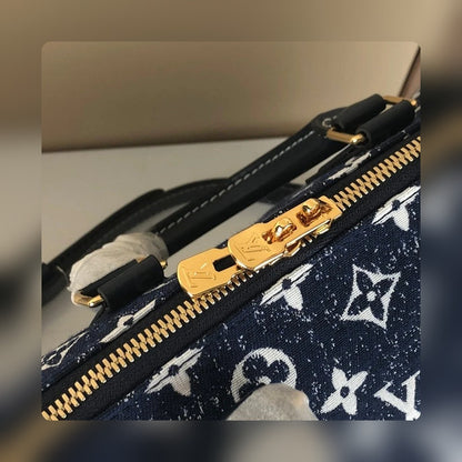 Anum Bags ln Luxury Bag --56086