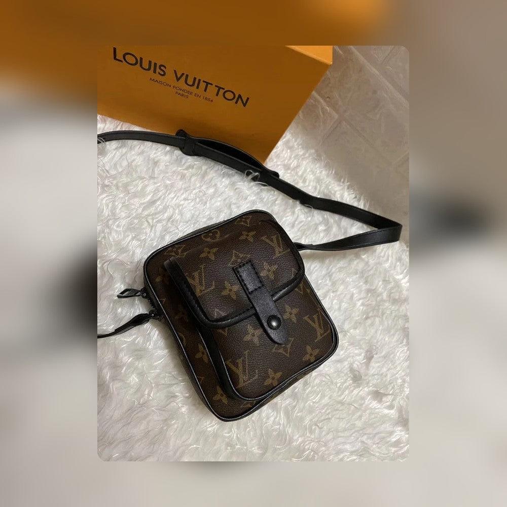 Anum Bags Detail