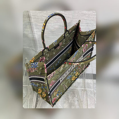 Anum Bags Detail