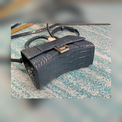new-luxury-designer-bags-nm24074