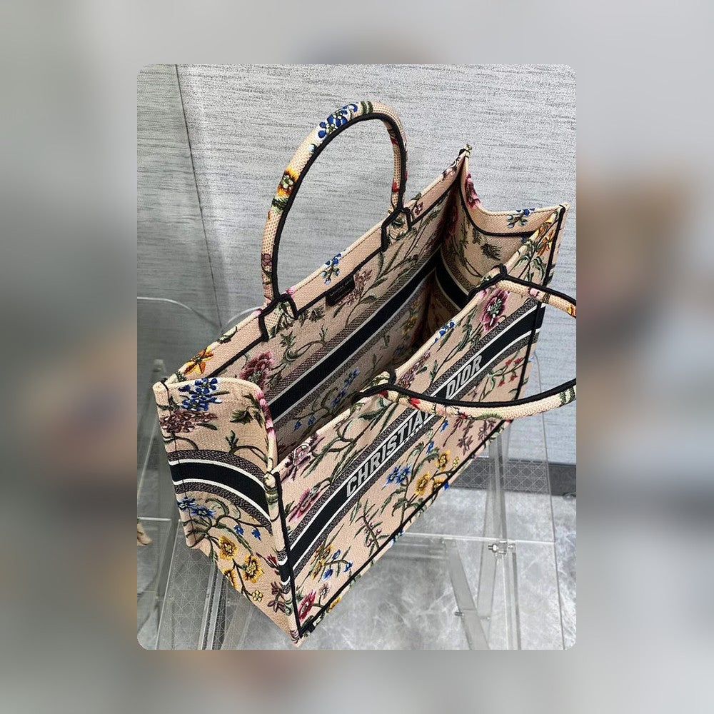 Anum Bags Detail