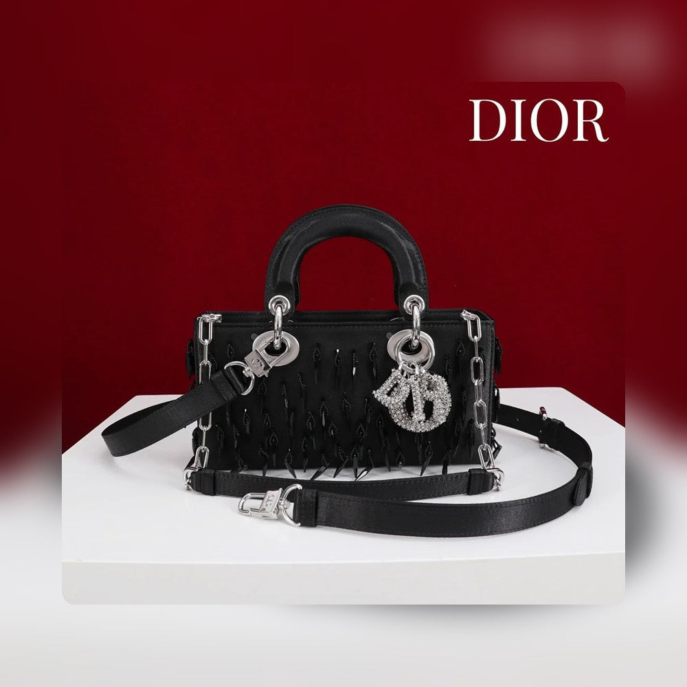 Anum Bags - High-Quality Designer Products for You - AFFORDABLE LUXURY BAGS - 18894