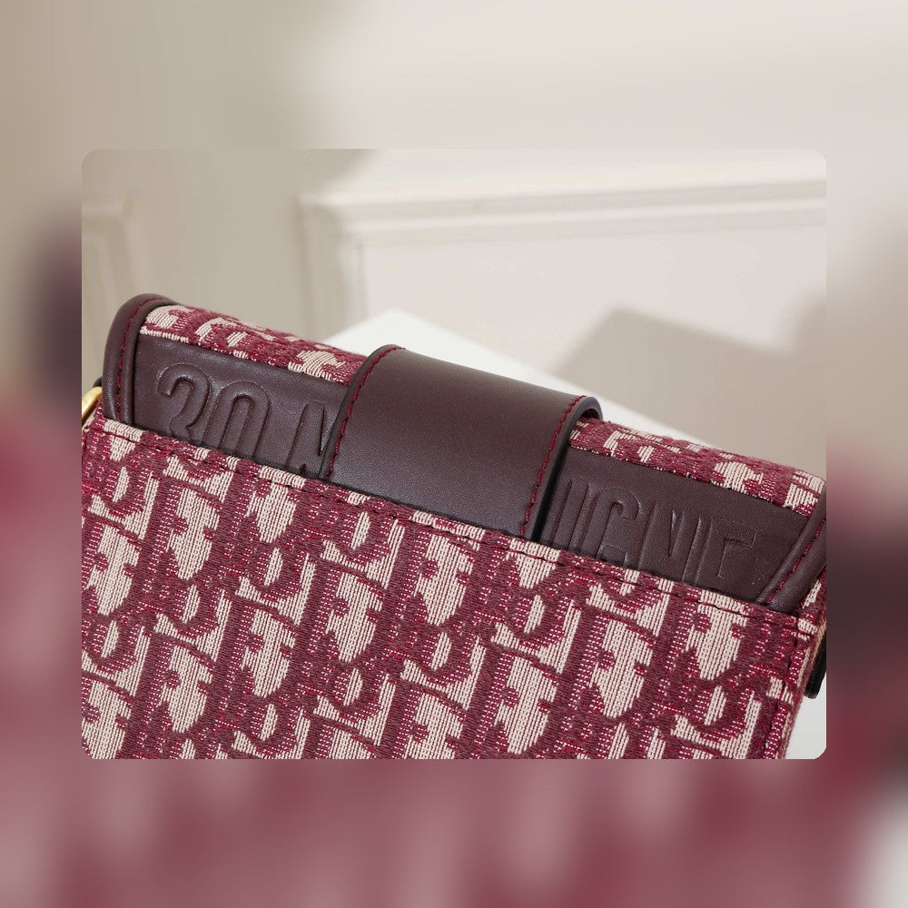 Anum Bags Detail