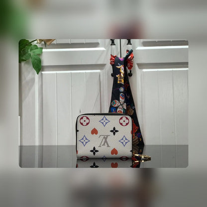 Anum Bags Detail