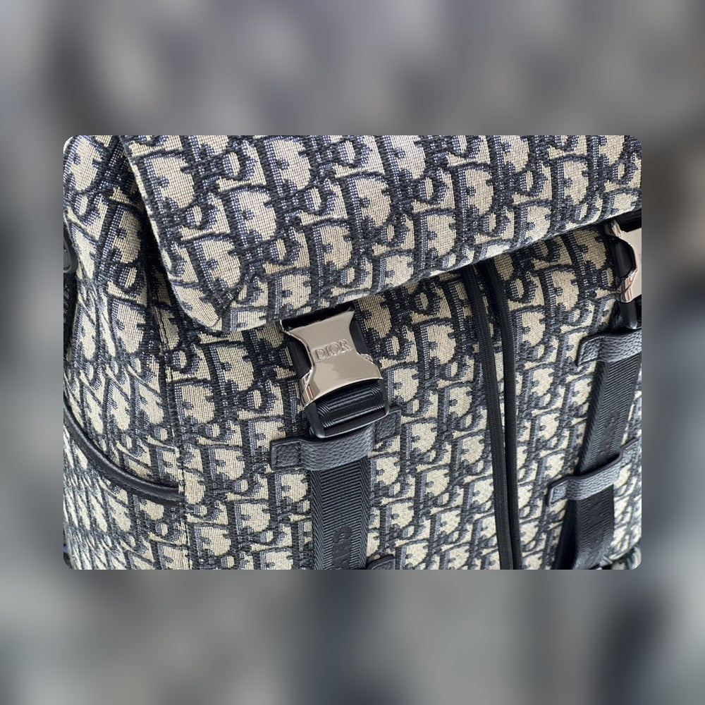 Anum Bags Detail