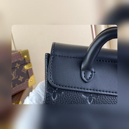 Anum Bags ln Luxury Bag --56878